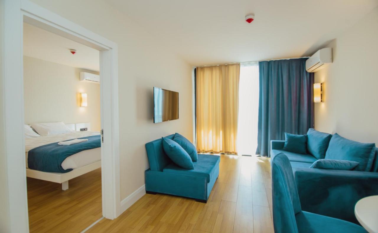 Luxury Sea View Apartments In Orbi City Batumi Bagian luar foto